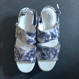 Vagabond platform sandals